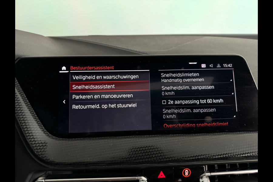 BMW 1-serie 118i High Executive M Sport M Seat|Pano|Sfeer