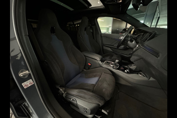 BMW 1-serie 118i High Executive M Sport M Seat|Pano|Sfeer
