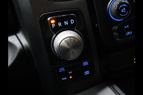Dodge Ram 1500 5.7 V8 4x4 Crew Cab Laramie [TREKHAAK, CAMERA, STOELVERWARMING/VENTILATIE, ELEKTRISCH VERSTELBARE STOELEN, BLUETOOTH, STUURVERWARMING, CRUISE, LPG, NIEUWSTAAT]