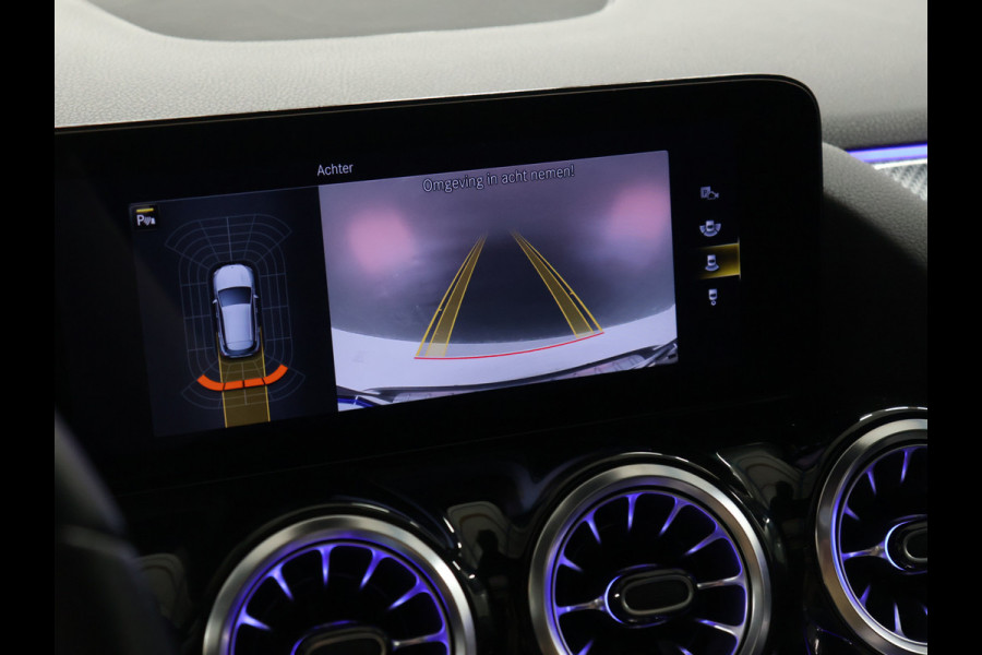 Mercedes-Benz GLA 250 e AMG Business Solution [SCHUIFKANTELDAK, TREKHAAK, CAMERA, PDC, CRUISE, STOELVERWARMING, DIGITAL DASH, ELEKTRISCH VERSTELBARE STOELEN, ELEKTISCHE ACHTERKLEP, NIEUWSTAAT]