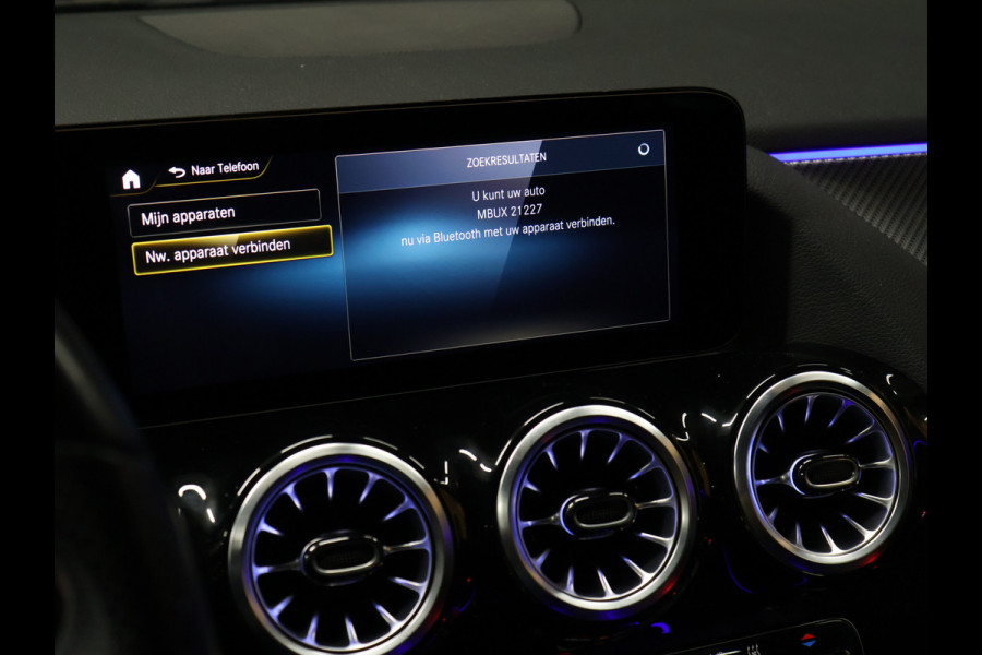 Mercedes-Benz GLA 250 e AMG Business Solution [SCHUIFKANTELDAK, TREKHAAK, CAMERA, PDC, CRUISE, STOELVERWARMING, DIGITAL DASH, ELEKTRISCH VERSTELBARE STOELEN, ELEKTISCHE ACHTERKLEP, NIEUWSTAAT]