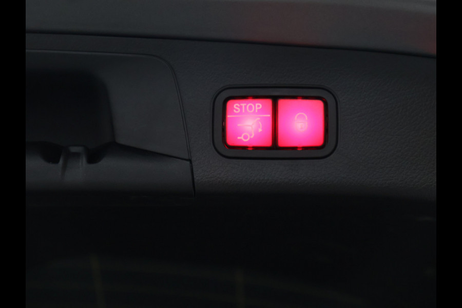 Mercedes-Benz GLA 250 e AMG Business Solution [SCHUIFKANTELDAK, TREKHAAK, CAMERA, PDC, CRUISE, STOELVERWARMING, DIGITAL DASH, ELEKTRISCH VERSTELBARE STOELEN, ELEKTISCHE ACHTERKLEP, NIEUWSTAAT]