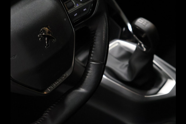 Peugeot 208 1.2 PureTech Active [TREKHAAK, APPLE CARPLAY, ANDROID AUTO, CRUISE CONTROL, PARKEERSENSOR, NIEUWSTAAT]