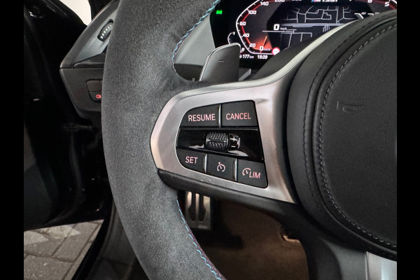 BMW 1-serie M135i xDrive Executive Pano|M Seat|Memory|HuD|HK