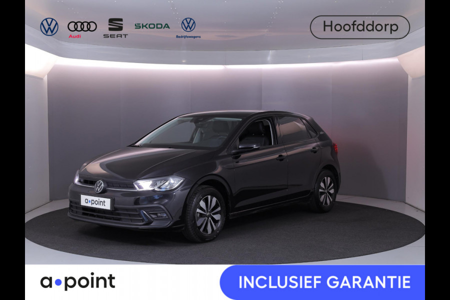 Volkswagen Polo 1.0 TSI Life Edition GOAL 95 pk | Navigatie | Parkeersensoren | Adaptieve cruise control | Autom. airco | Stoelverwarming |