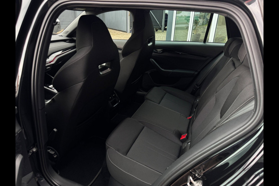 Škoda Octavia Combi 1.5 e-TSI Sportline Business | 150 PK | NL-Auto | Stoelverwarming | Virtual Cockpit | Navigatie | 1e Eigenaar