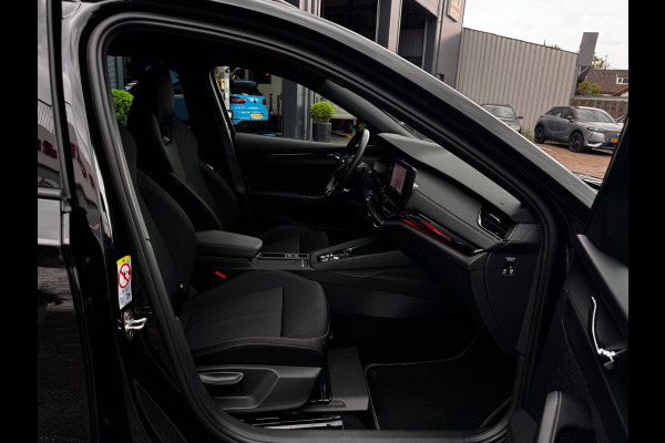 Škoda Octavia Combi 1.5 e-TSI Sportline Business | 150 PK | NL-Auto | Stoelverwarming | Virtual Cockpit | Navigatie | 1e Eigenaar