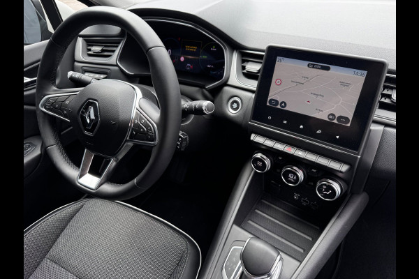 Renault Captur 1.6 E-Tech Plug-in Hybrid 160 Intens | Trekhaak | Camera | Climate control | Navigatie |