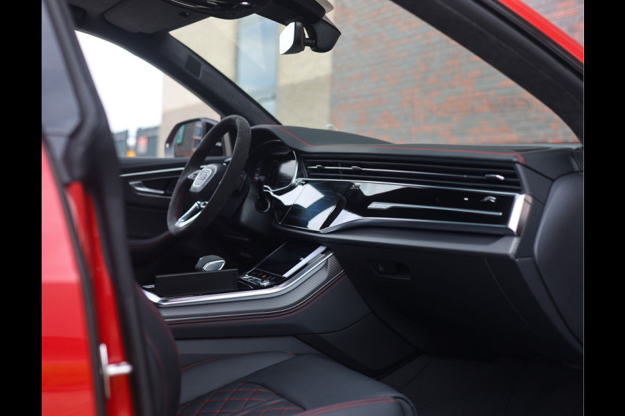 Audi Q8 60 TFSI e quattro S Competition | ABT - Trekhaak - Pano - HUD