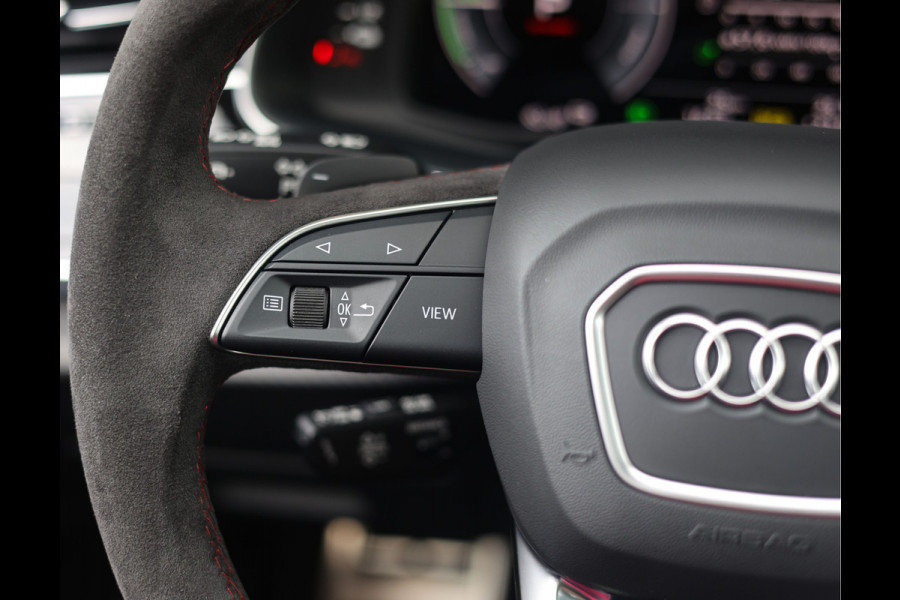 Audi Q8 60 TFSI e quattro S Competition | ABT - Trekhaak - Pano - HUD