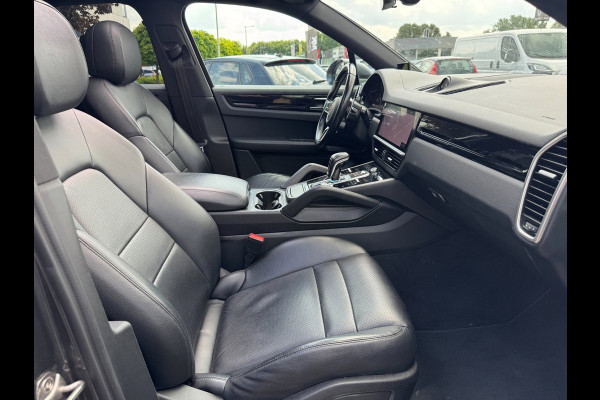 Porsche Cayenne 3.0 E-Hybrid Sportchrono Panorama Camera Leder Memory