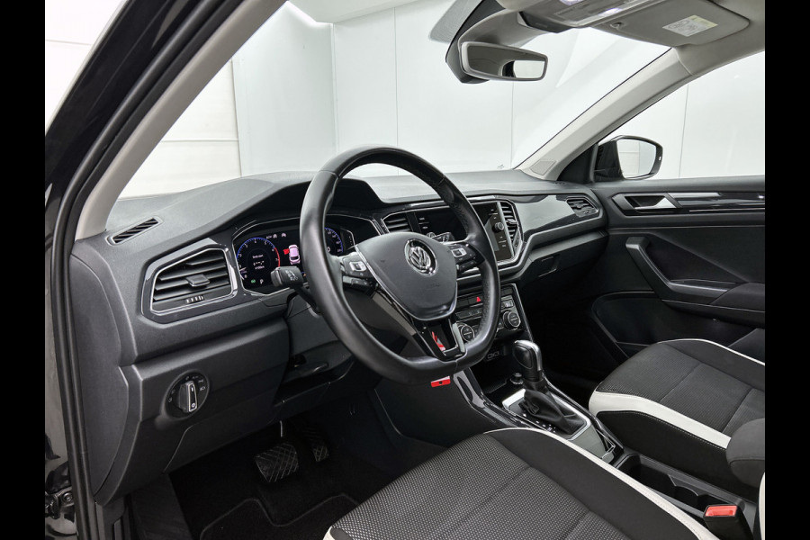 Volkswagen T-Roc 1.5 TSI Sport(NL-auto, Goed OnderH, Carplay/ Android, PDC V+A, Addapt Cruise, Etc)