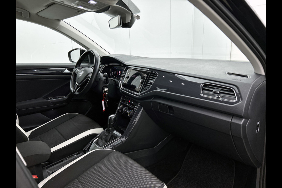 Volkswagen T-Roc 1.5 TSI Sport(NL-auto, Goed OnderH, Carplay/ Android, PDC V+A, Addapt Cruise, Etc)