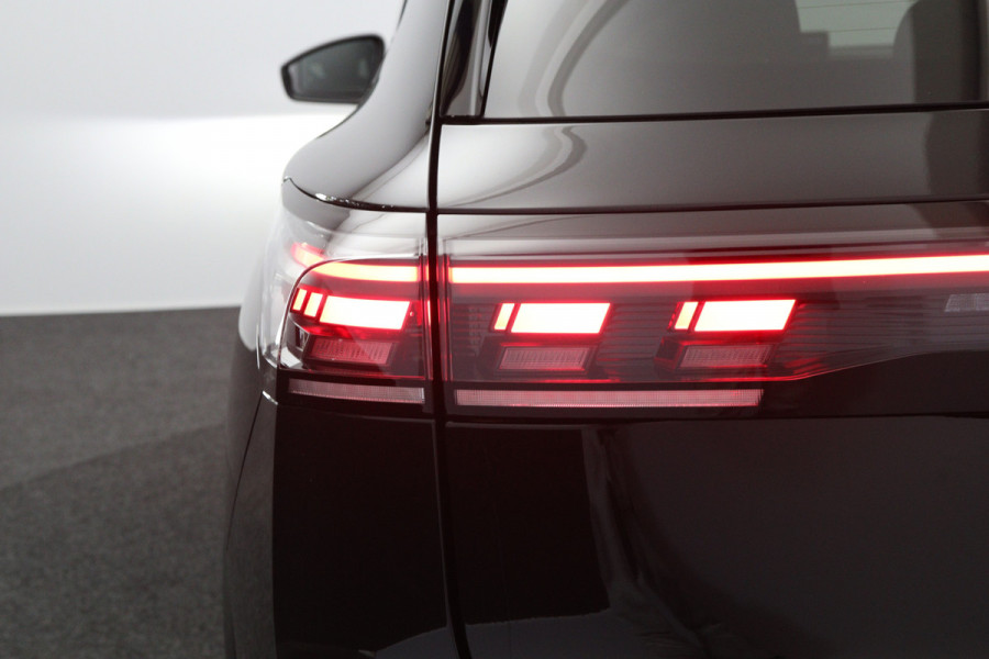 Volkswagen Tiguan 1.5 TSI eHybrid 272 PK R-Line Edition PHEV, Trekhaak, Panoramadak, Harman/Kardon, 4X Stoelverwarming, Massage, Leder
