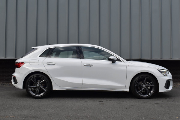 Audi A3 Sportback 35 TFSI S-Line | ACC | Carplay | Trekhaak | Virtual | Navi