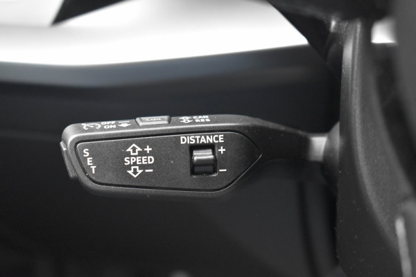 Audi A3 Sportback 35 TFSI S-Line | ACC | Carplay | Trekhaak | Virtual | Navi