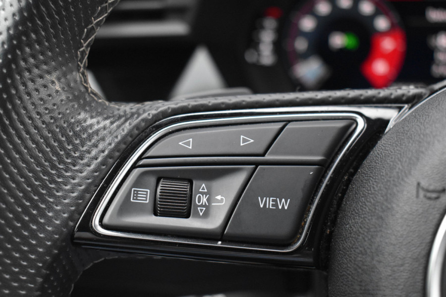 Audi A3 Sportback 35 TFSI S-Line | ACC | Carplay | Trekhaak | Virtual | Navi
