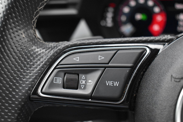 Audi A3 Sportback 35 TFSI S-Line | ACC | Carplay | Trekhaak | Virtual | Navi