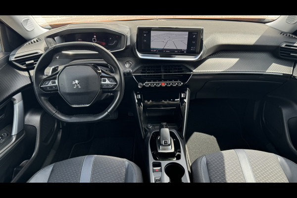 Peugeot 2008 1.2 PureTech Allure Automaat Led Panorama 360 Camera Trekhaak afn. Carplay Cruise