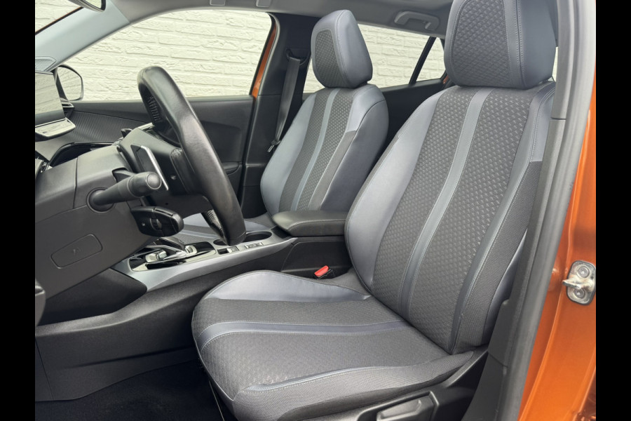 Peugeot 2008 1.2 PureTech Allure Automaat Led Panorama 360 Camera Trekhaak afn. Carplay Cruise