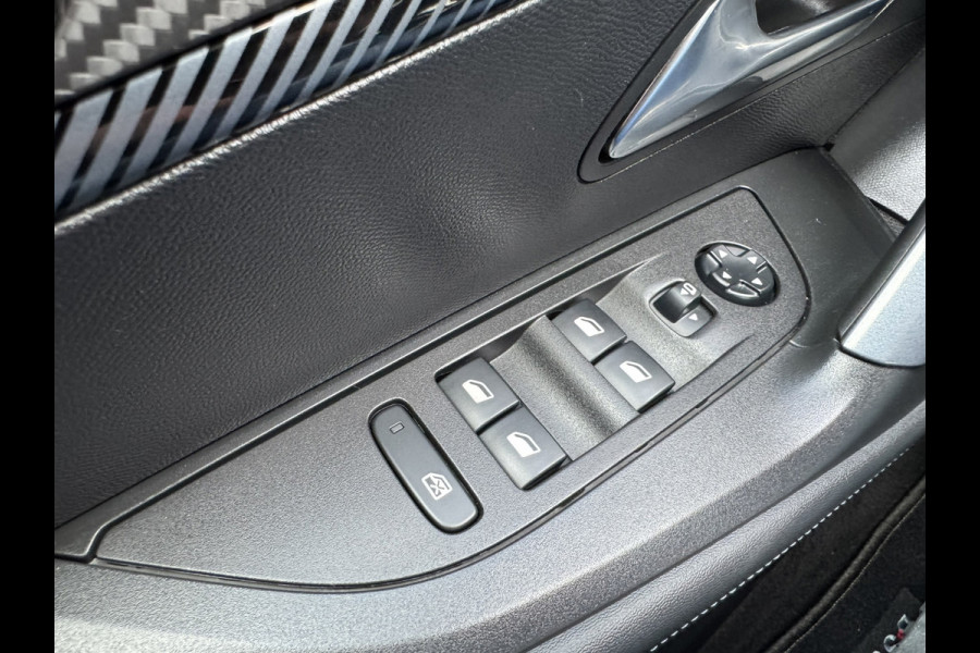 Peugeot 2008 1.2 PureTech Allure Automaat Led Panorama 360 Camera Trekhaak afn. Carplay Cruise