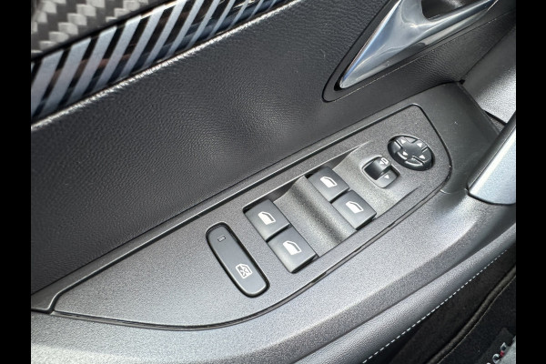 Peugeot 2008 1.2 PureTech Allure Automaat Led Panorama 360 Camera Trekhaak afn. Carplay Cruise