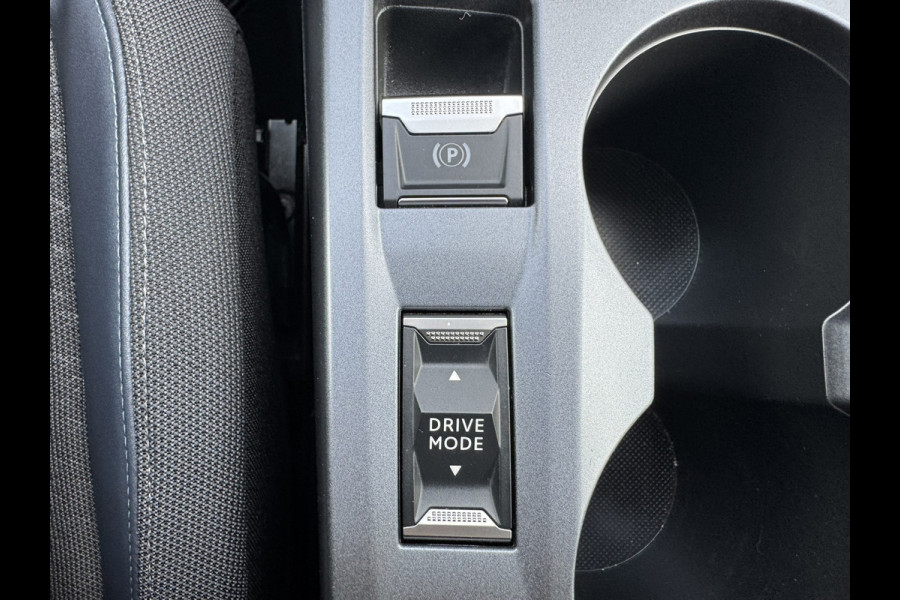 Peugeot 2008 1.2 PureTech Allure Automaat Led Panorama 360 Camera Trekhaak afn. Carplay Cruise