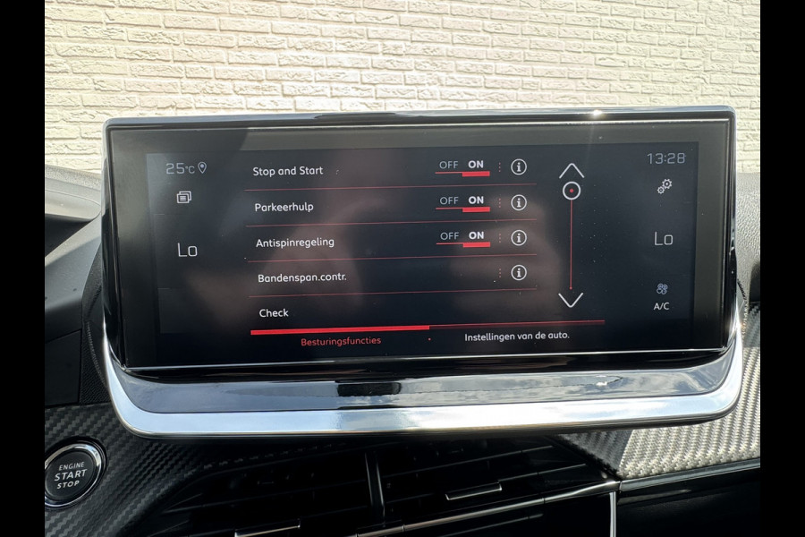 Peugeot 2008 1.2 PureTech Allure Automaat Led Panorama 360 Camera Trekhaak afn. Carplay Cruise
