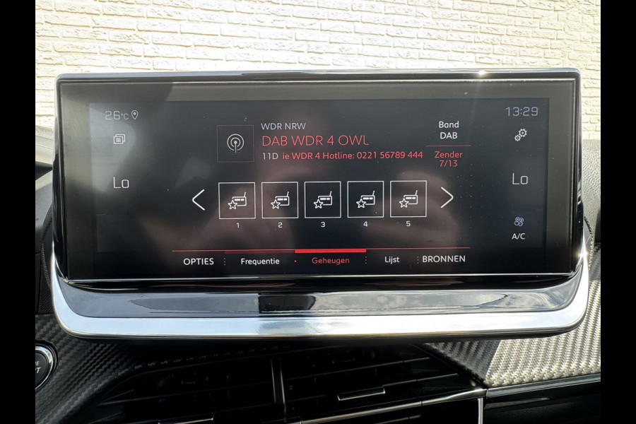 Peugeot 2008 1.2 PureTech Allure Automaat Led Panorama 360 Camera Trekhaak afn. Carplay Cruise