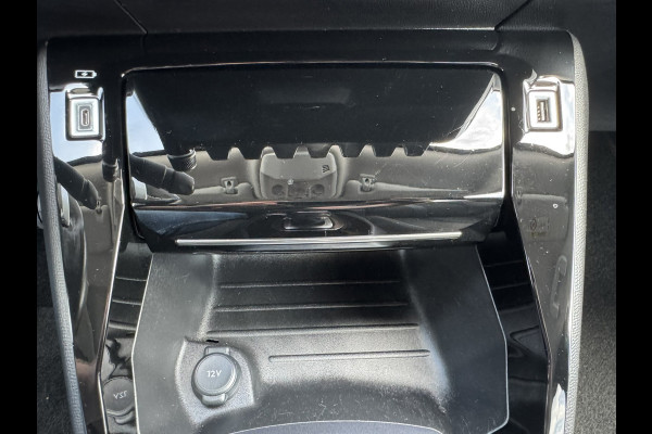 Peugeot 2008 1.2 PureTech Allure Automaat Led Panorama 360 Camera Trekhaak afn. Carplay Cruise