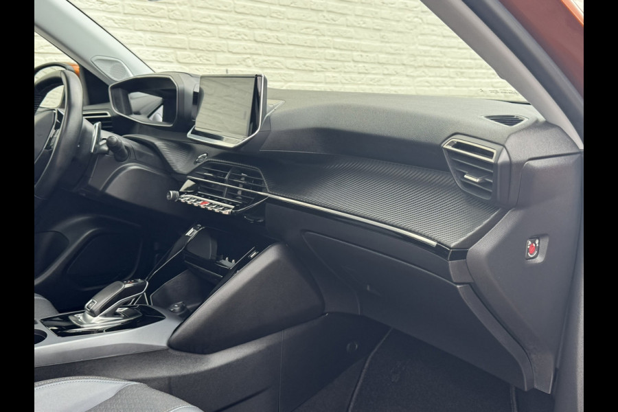 Peugeot 2008 1.2 PureTech Allure Automaat Led Panorama 360 Camera Trekhaak afn. Carplay Cruise