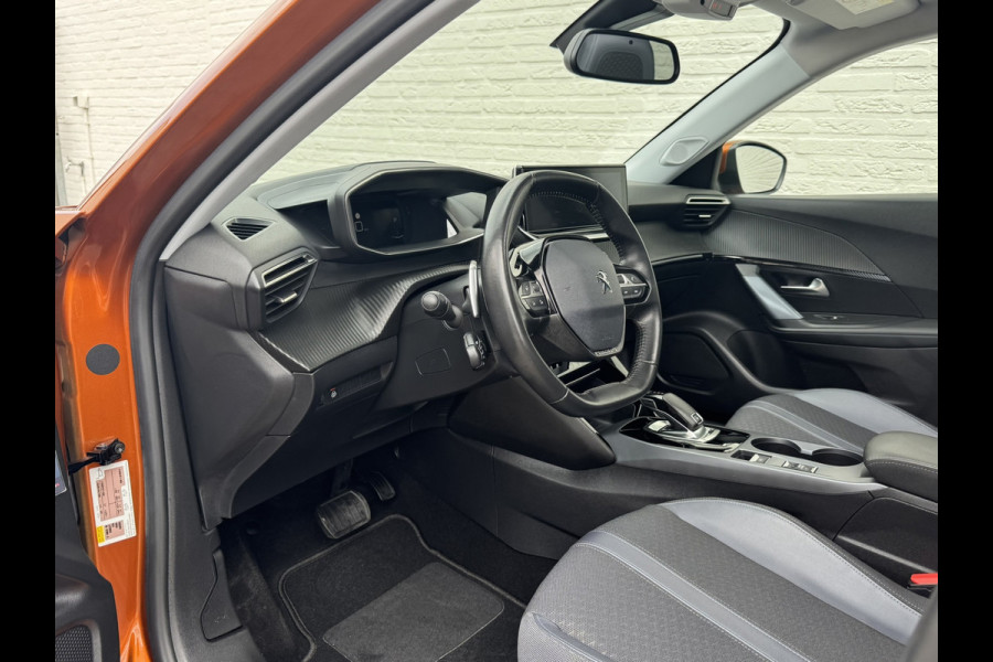 Peugeot 2008 1.2 PureTech Allure Automaat Led Panorama 360 Camera Trekhaak afn. Carplay Cruise