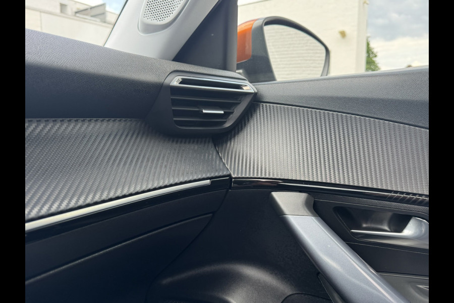 Peugeot 2008 1.2 PureTech Allure Automaat Led Panorama 360 Camera Trekhaak afn. Carplay Cruise