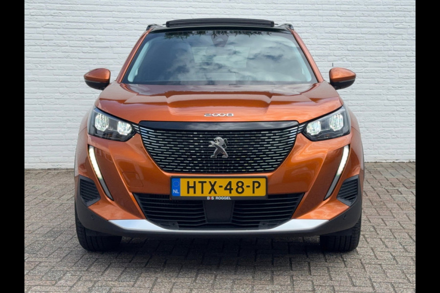 Peugeot 2008 1.2 PureTech Allure Automaat Led Panorama 360 Camera Trekhaak afn. Carplay Cruise