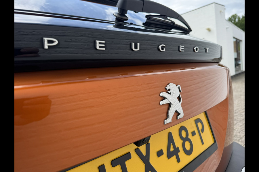 Peugeot 2008 1.2 PureTech Allure Automaat Led Panorama 360 Camera Trekhaak afn. Carplay Cruise