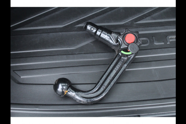 Volkswagen Golf Variant 1.5 eTSI 150pk R-Line DSG7 NL-Auto NAP Panoramadak