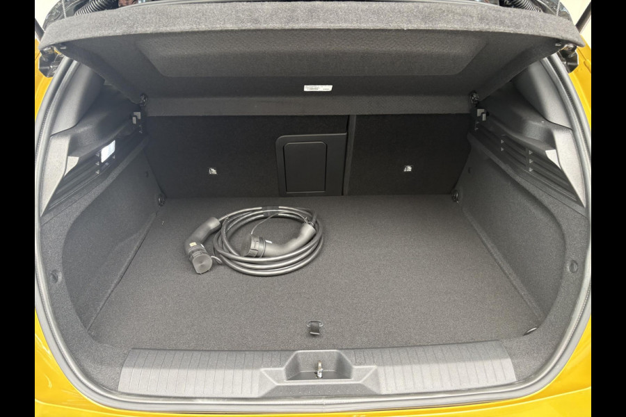 Opel Astra 1.6 Turbo Plug In Hybrid Ultimate Levering per september