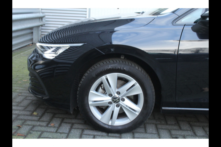 Volkswagen Golf 1.0 TSI 111pk Life NL-Auto NAP