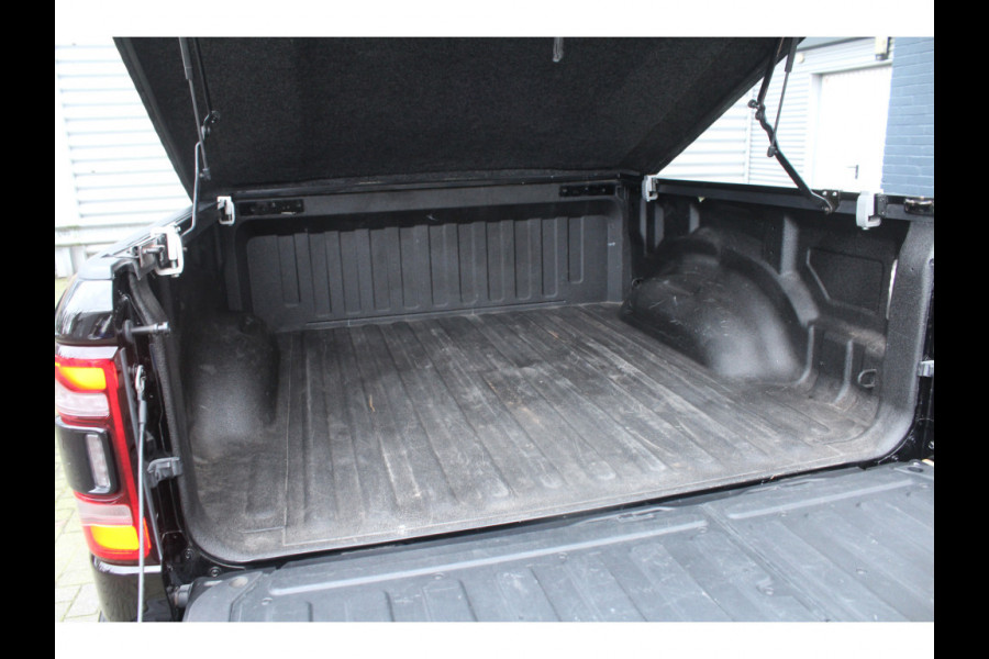 Dodge Ram 1500 5.7 V8 402pk 4x4 Crew Cab Limited LPG Panoramadak