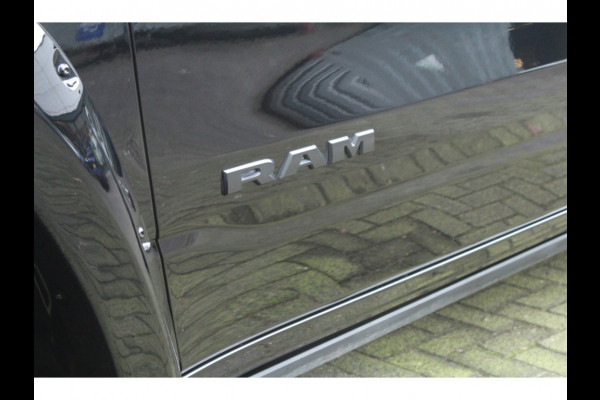 Dodge Ram 1500 5.7 V8 402pk 4x4 Crew Cab Limited LPG Panoramadak