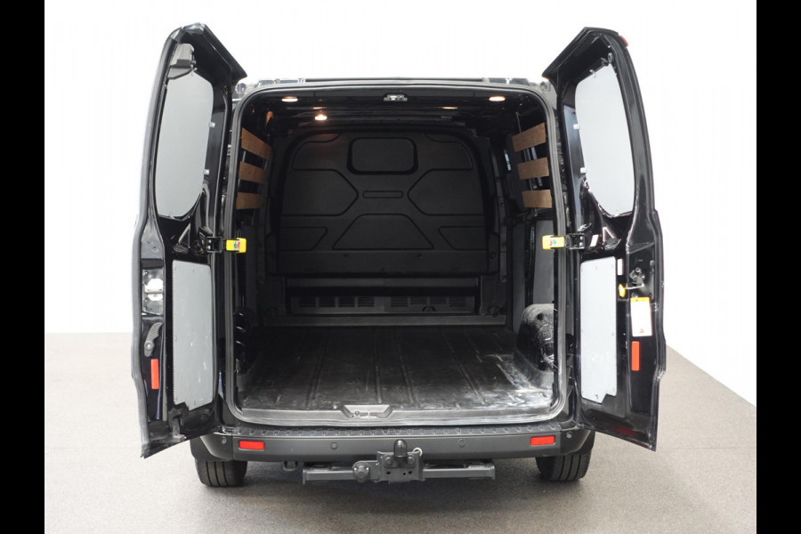 Ford Transit Custom 300 2.0 TDCI L2H1 Trend Automaat Airco Navigatie Cruise Parkeersensoren Camera Trekhaak