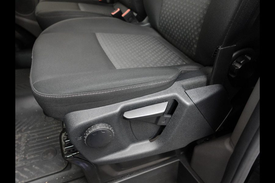 Ford Transit Custom 300 2.0 TDCI L2H1 Trend Automaat Airco Navigatie Cruise Parkeersensoren Camera Trekhaak