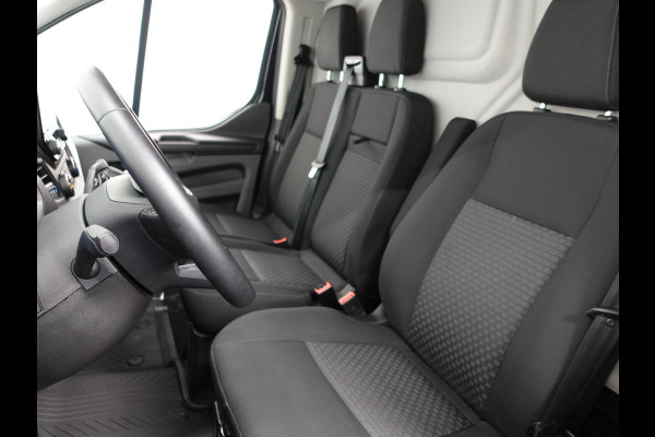 Ford Transit Custom 300 2.0 TDCI L2H1 Trend Automaat Airco Navigatie Cruise Parkeersensoren Camera Trekhaak