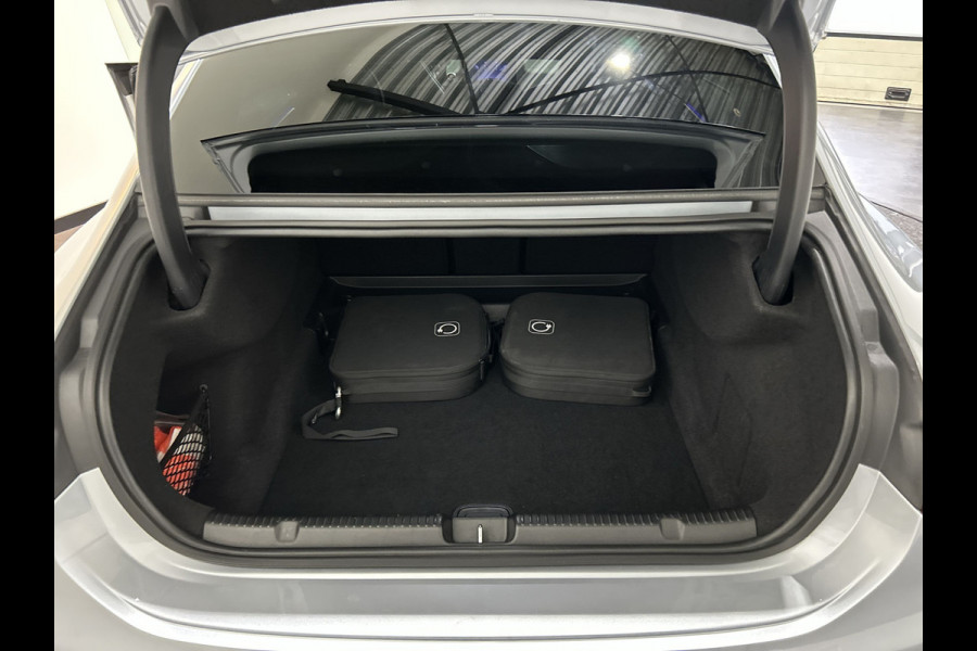 Mercedes-Benz EQE 350 4Matic AMG Line 89 kWh Distronic, Nightpakket, KeylGo Soh (batterijcheck) Waarde 98,4 %