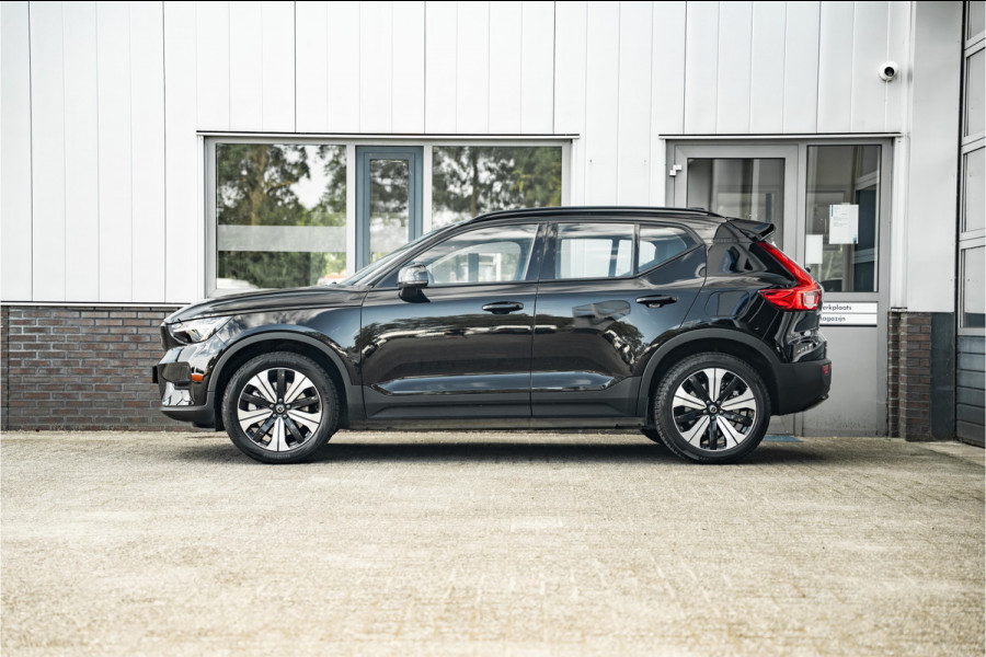 Volvo XC40 Recharge Core 70 kWh | Apple Carplay/Android Auto | Camera | 1500 trekgewicht