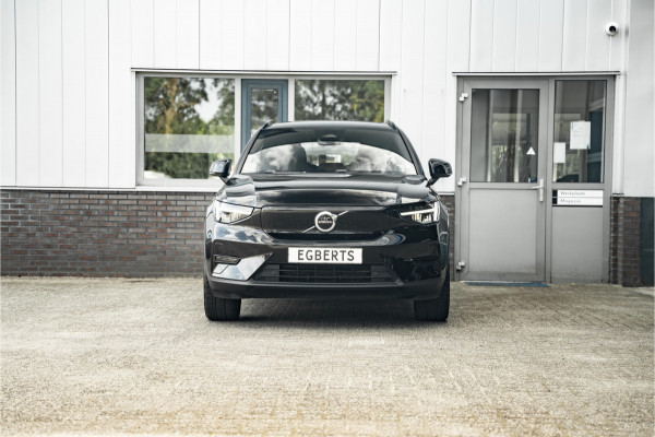 Volvo XC40 Recharge Core 70 kWh | Apple Carplay/Android Auto | Camera | 1500kg trekgewicht