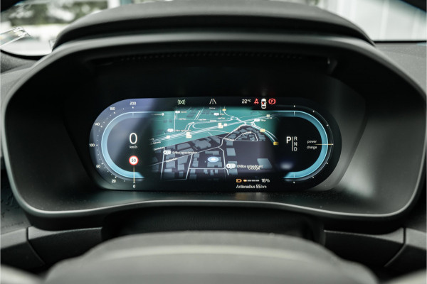 Volvo XC40 Recharge Core 70 kWh | Apple Carplay/Android Auto | Camera | 1500kg trekgewicht