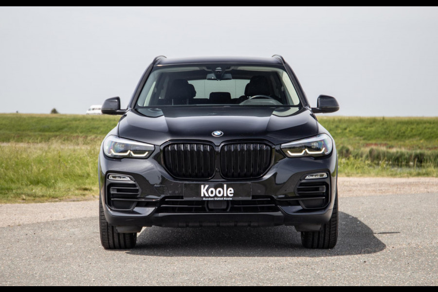 BMW X5 xDrive45e Executive CARPLAY / CAMERA / DEALER ONDERHOUDEN / LEER / STOELVERWARMING / BLACK ON BLACK