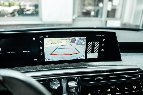 Peugeot E-3008 Allure 73kWh | Adaptive cruise | AppleCarPlay | Warmtepomp