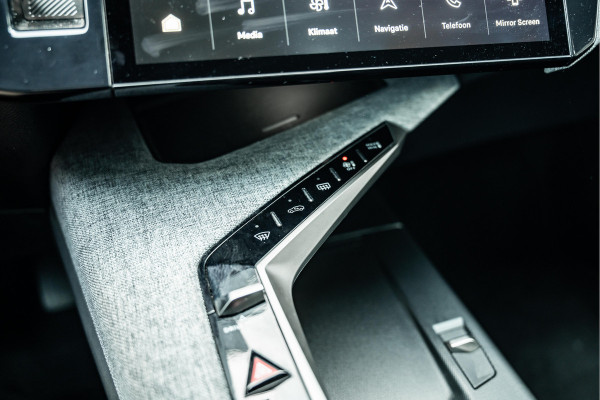 Peugeot E-3008 Allure 73kWh | Adaptive cruise | AppleCarPlay | Warmtepomp